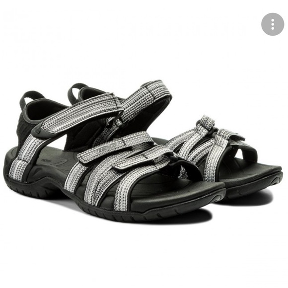 teva sandals 7.5